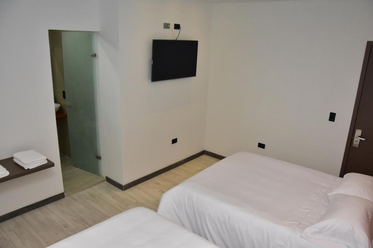 Hotel Valcon Санта-Роса-де-Кабаль Экстерьер фото